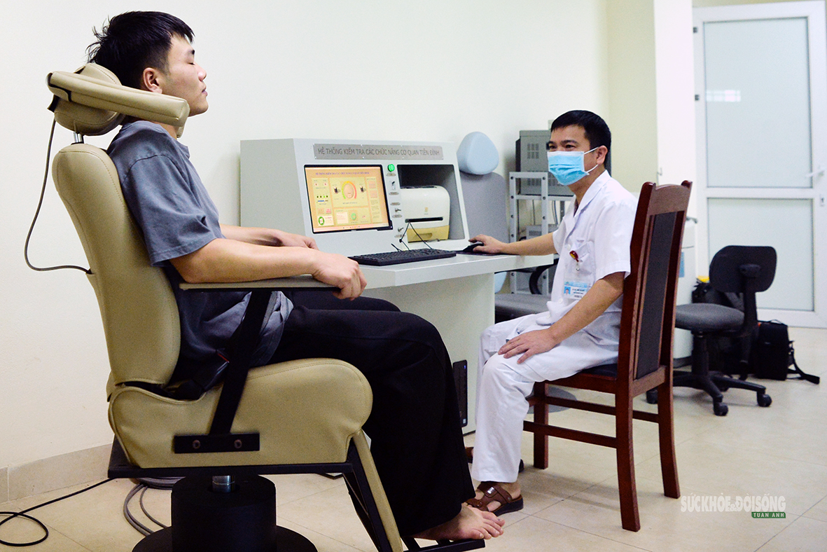 Khám Phá Quy Trình Tuyển Sinh Phi Công Quân Sự Đầy Thách Thức